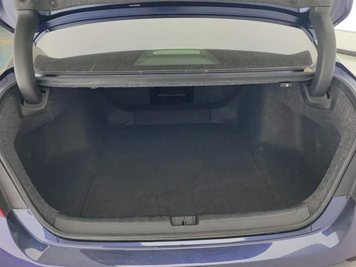 Фото 4 - Honda Inspire