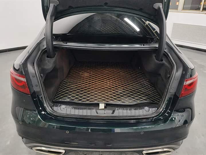 Фото 4 - Jaguar XF L