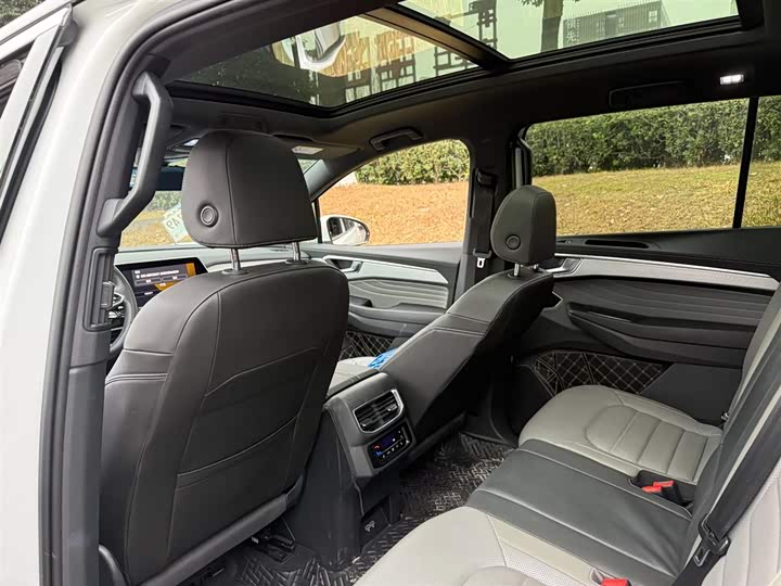 Фото 9 - Volkswagen Talagon