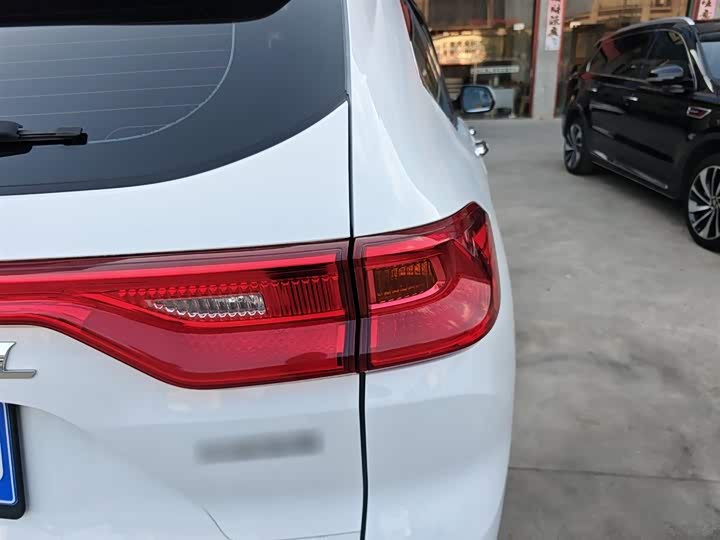 Фото 8 - Haval M6