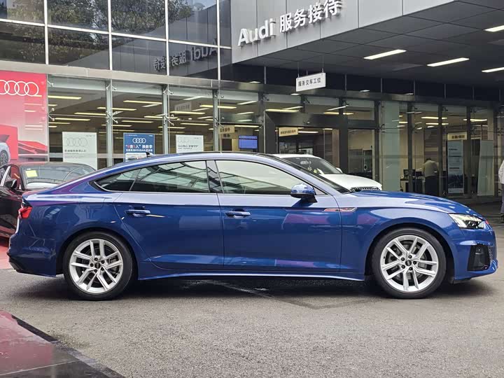 Фото 5 - Audi A5