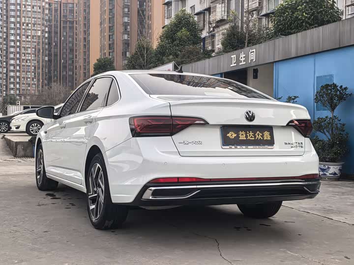 Фото 5 - Volkswagen Sagitar L