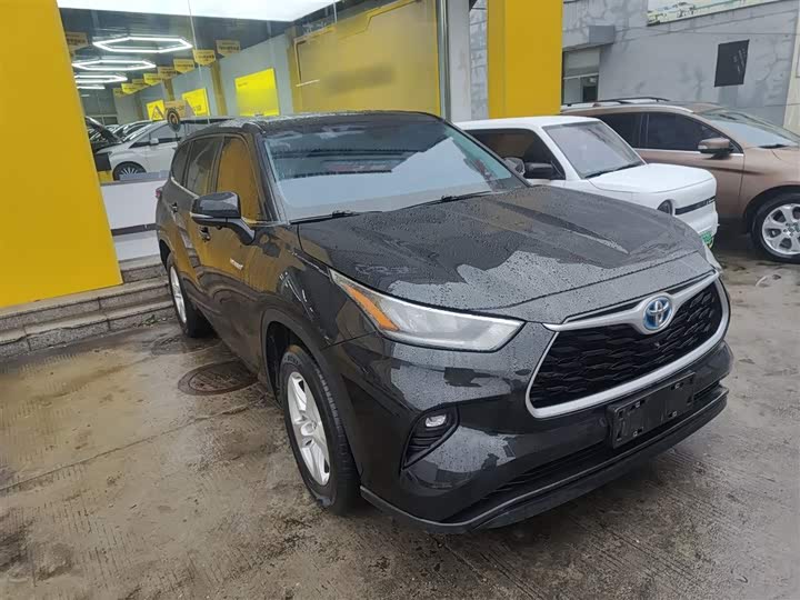 Фото 4 - Toyota Highlander