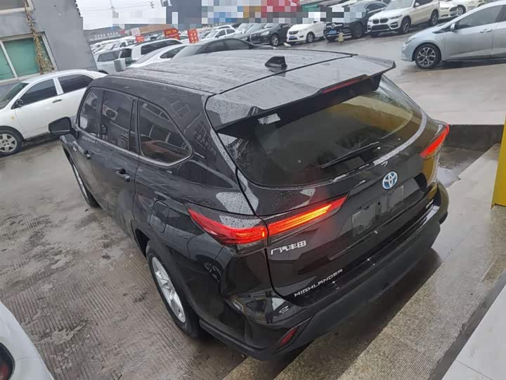 Фото 5 - Toyota Highlander