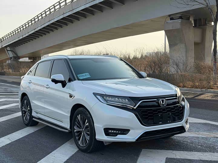 Фото 3 - Honda UR-V