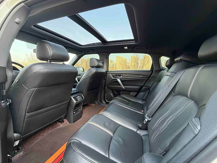 Фото 5 - Honda UR-V