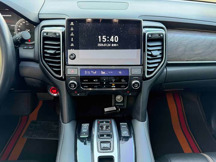 Фото 8 - Honda UR-V