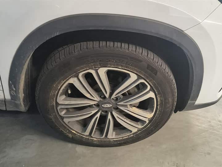 Фото 6 - Chery Tiggo 8