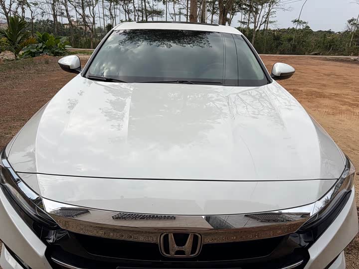 Фото 6 - Honda Accord