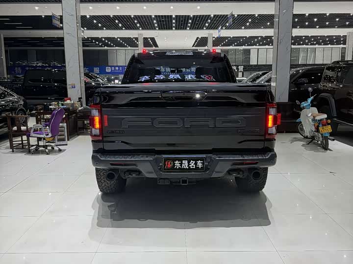 Фото 5 - Ford F-150 Raptor