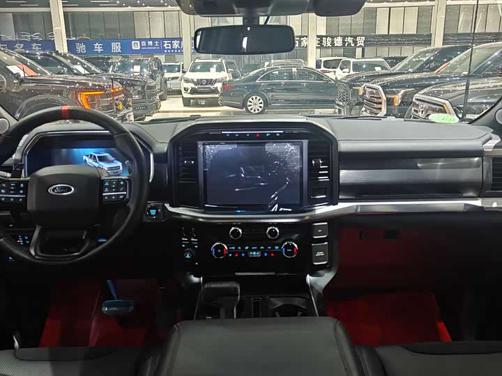 Фото 9 - Ford F-150 Raptor