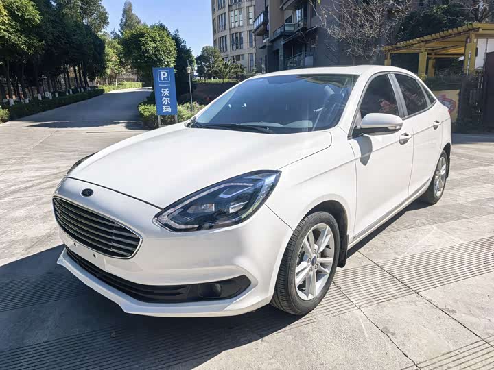 Фото 2 - Ford Escort