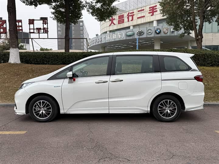 Фото 3 - Honda Odyssey