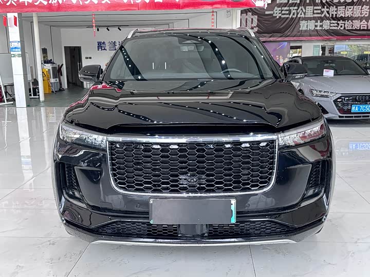 Фото 2 - LiXiang One