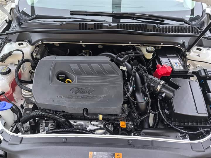 Фото 6 - Ford Mondeo