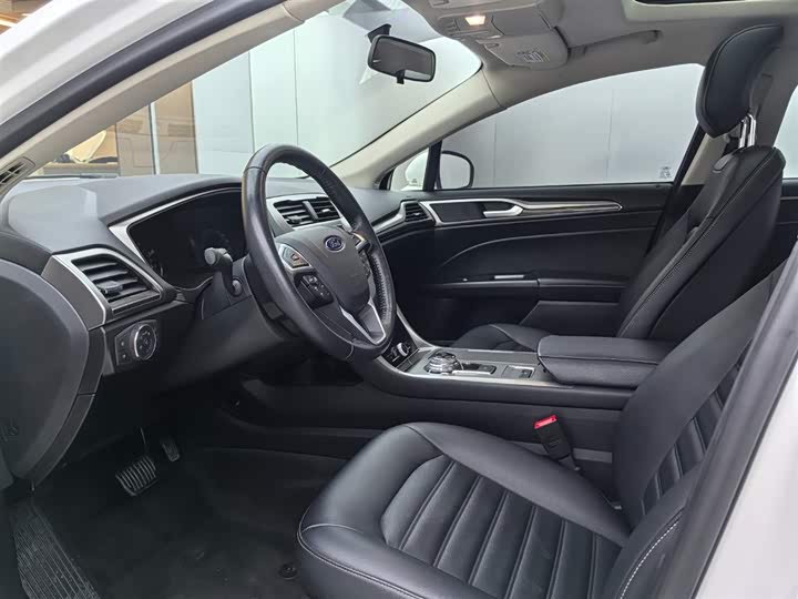 Фото 7 - Ford Mondeo