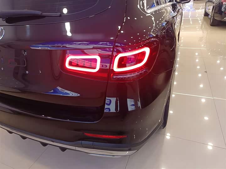 Фото 8 - Mercedes-Benz GLC-Class