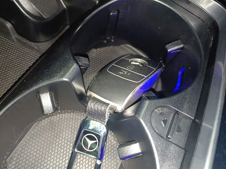 Фото 9 - Mercedes-Benz GLC-Class