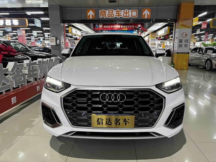 Фото 2 - Audi Q5L