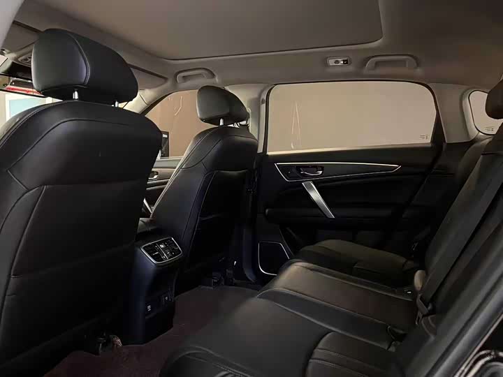 Фото 6 - Honda Avancier