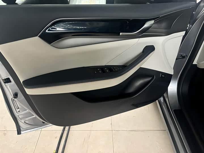 Фото 4 - BYD Qin Plus