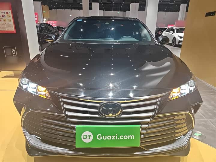 Фото 3 - Toyota Avalon