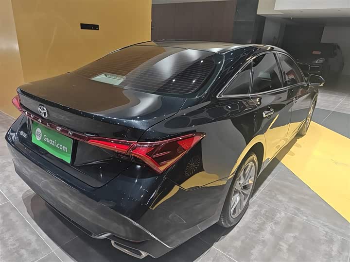 Фото 7 - Toyota Avalon