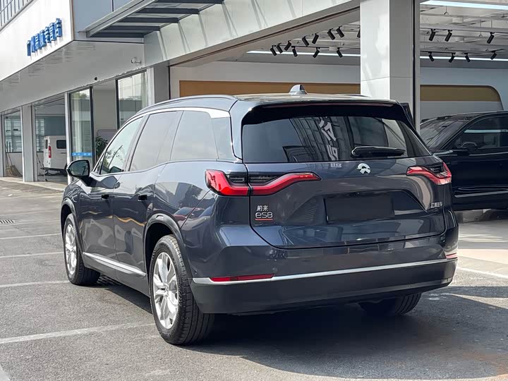 Фото 9 - Nio ES8