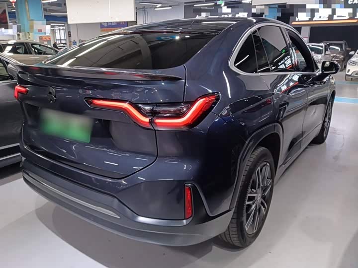 Фото 7 - Nio EC6