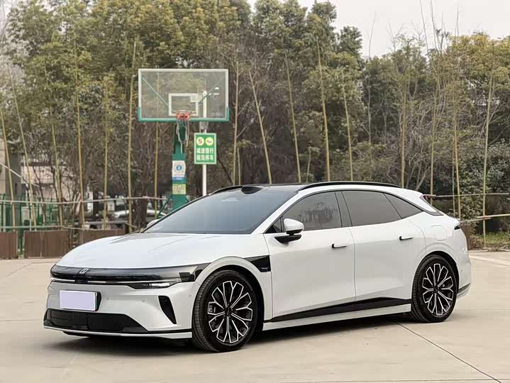 Фото 1 - Zeekr 007 GT