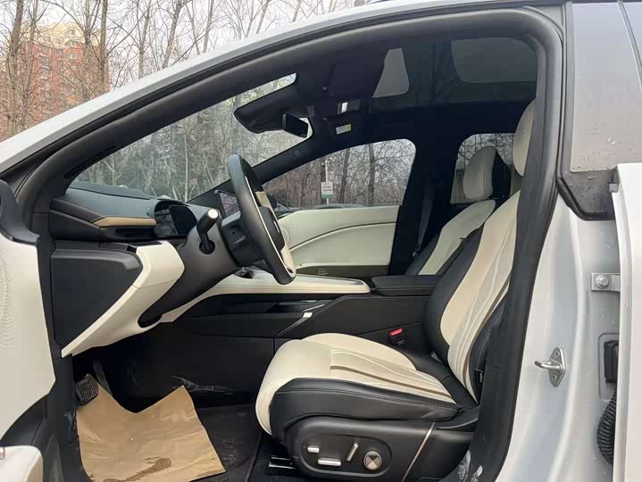 Фото 4 - Zeekr 007 GT