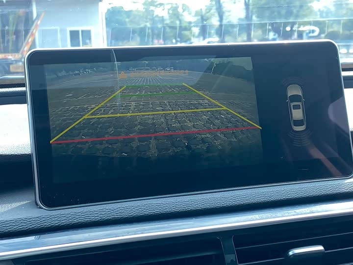 Фото 7 - Hongqi H5