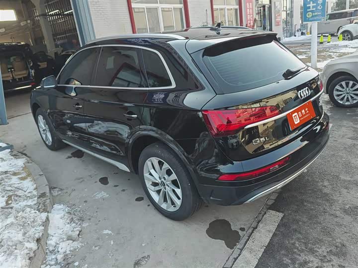Фото 4 - Audi Q5L