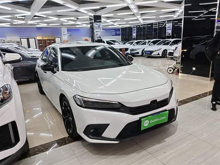 Фото 4 - Honda Civic