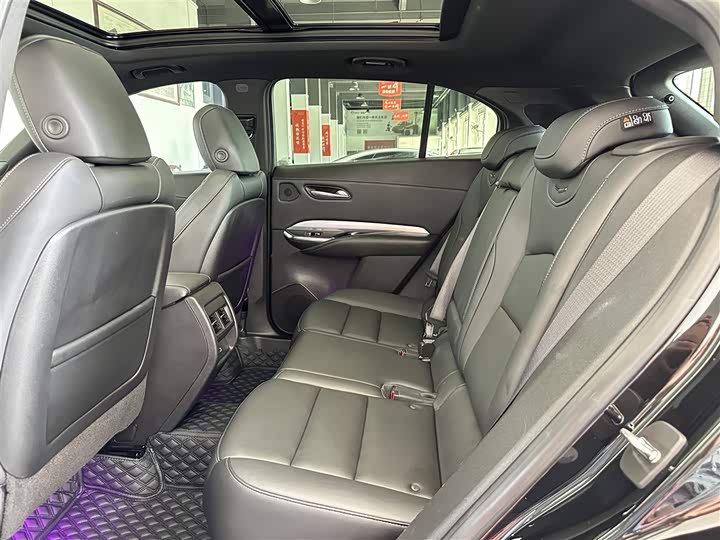 Фото 5 - Cadillac XT4
