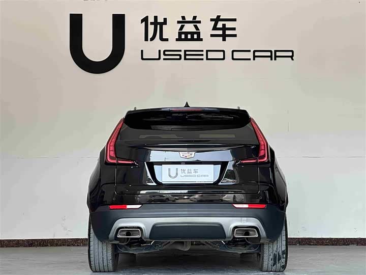 Фото 8 - Cadillac XT4