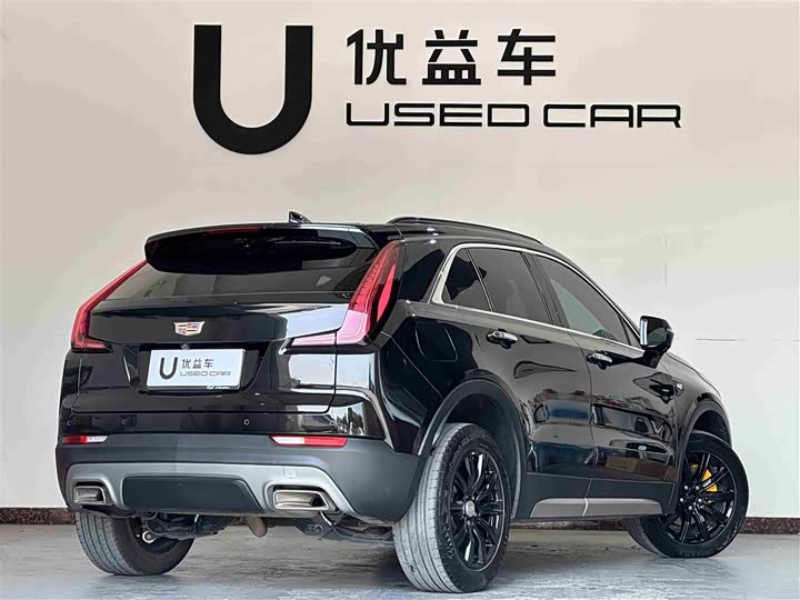 Фото 9 - Cadillac XT4