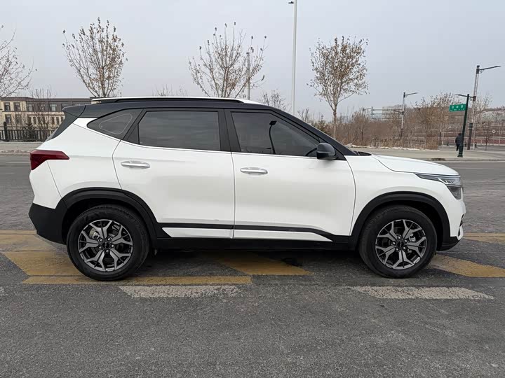 Фото 7 - Kia KX3