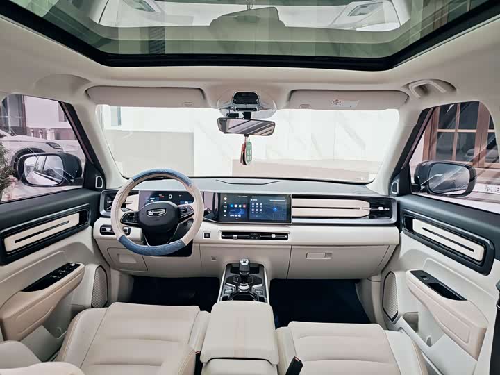 Фото 4 - Geely Icon