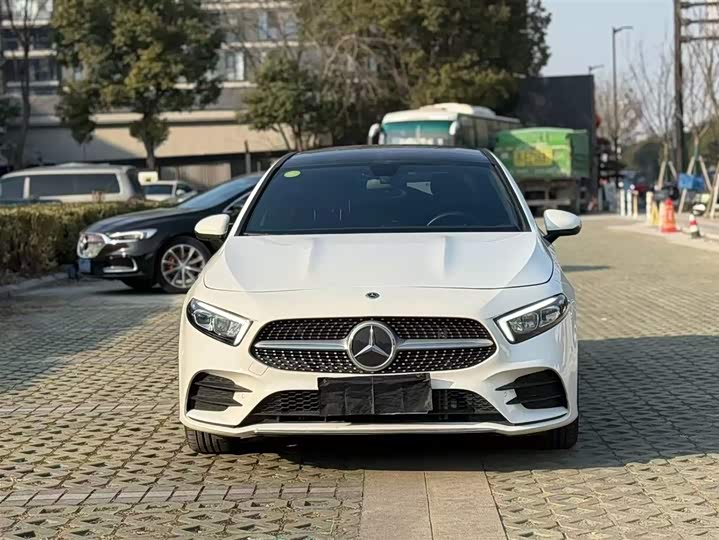 Фото 2 - Mercedes-Benz A-Class