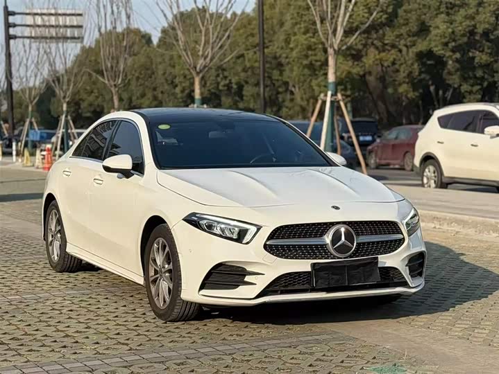 Фото 3 - Mercedes-Benz A-Class