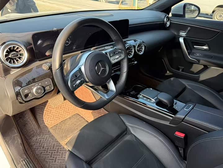 Фото 7 - Mercedes-Benz A-Class