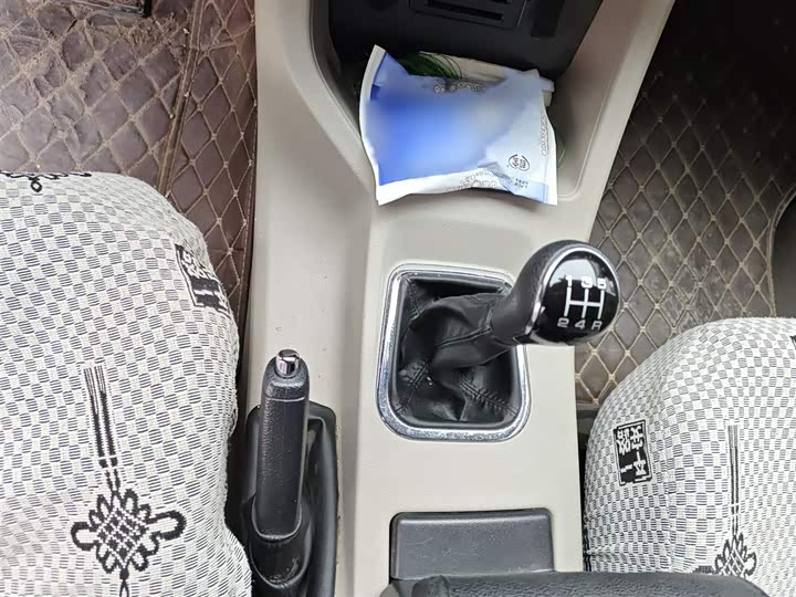 Фото 7 - Dongfeng Forthing Lingzhi M5