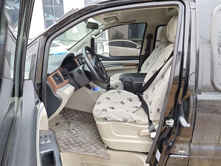 Фото 8 - Dongfeng Forthing Lingzhi M5