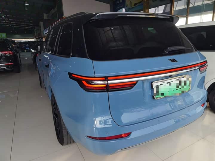 Фото 5 - LiXiang One