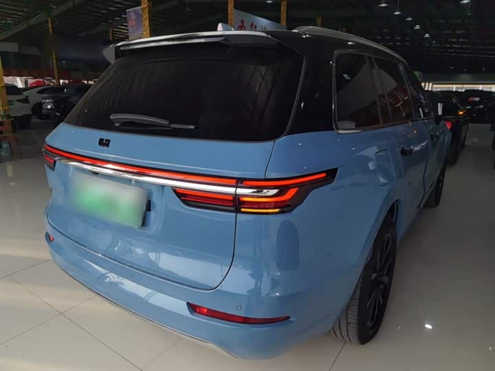 Фото 7 - LiXiang One