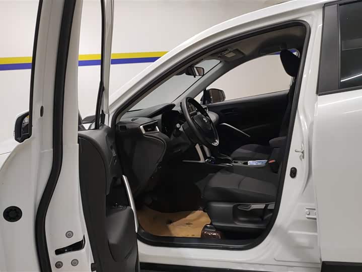 Фото 9 - Toyota Corolla Cross