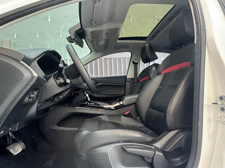 Фото 6 - MG Motor 5