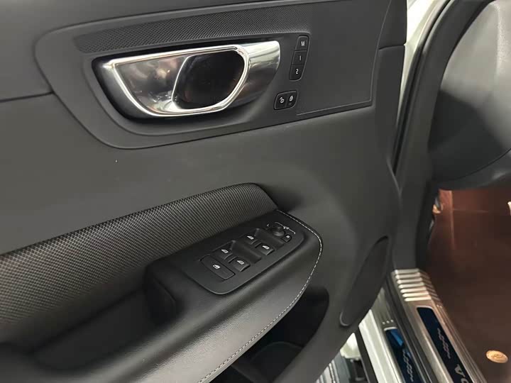 Фото 4 - Volvo XC60 Hybrid