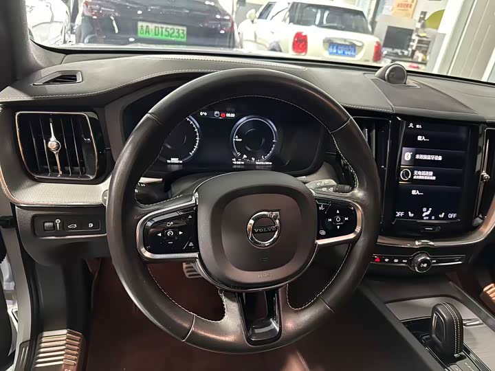 Фото 5 - Volvo XC60 Hybrid